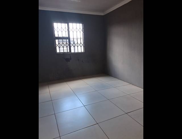 4 BEDROOM HOUSE FOR SALE IN SEBOKENG ZONE 3